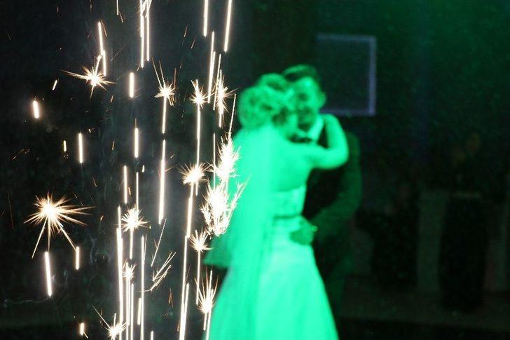 Alman Hemşireye Türk Usulü Düğün G4