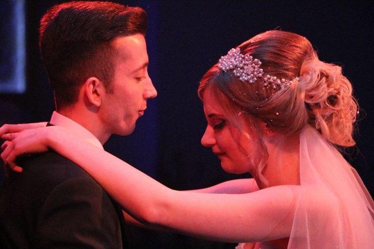 Alman Hemşireye Türk Usulü Düğün G5