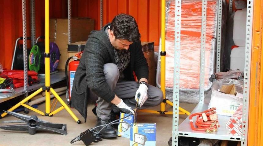 Bayraklı Belediyesi Deprem Konteyneri Sayısını 7&rsquo;ye &Ccedil;ıkardı