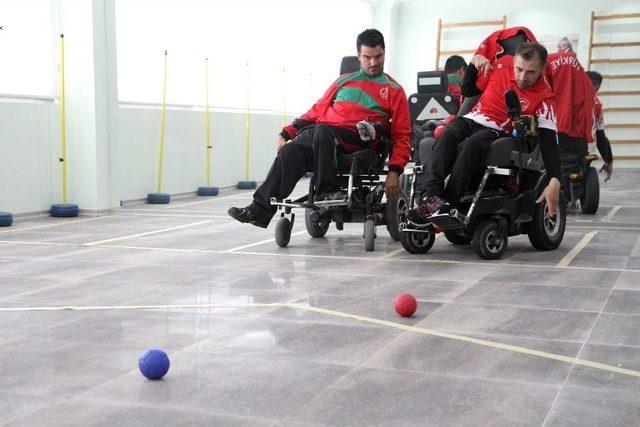 Engeller ‘boccia’ İle Aşılıyor