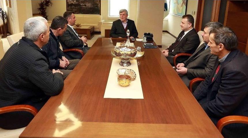 Başkan Karaosmanoğlu: &ldquo;muhtarlarımızın Emrindeyiz&rdquo;