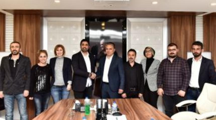 Başkan Uysal, Kuaf&ouml;rleri Ağırladı