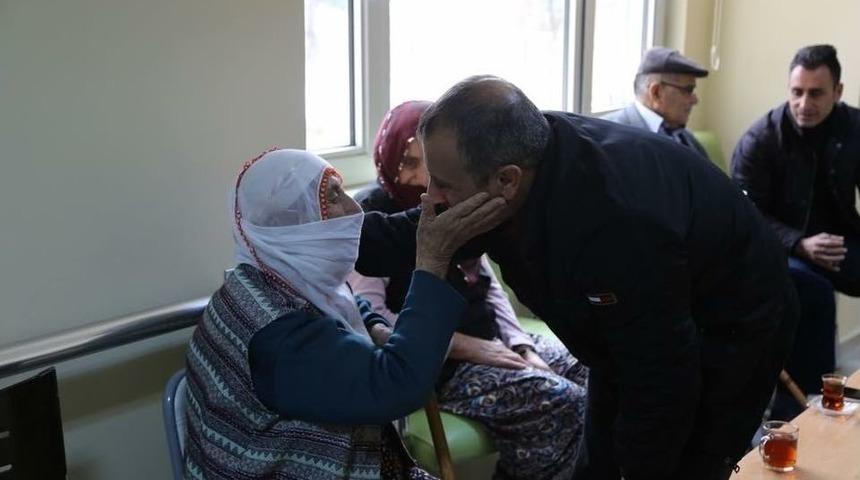 Vali Sonel, Huzur Evi Ve Rehabilitasyon Merkezini Ziyaret Etti