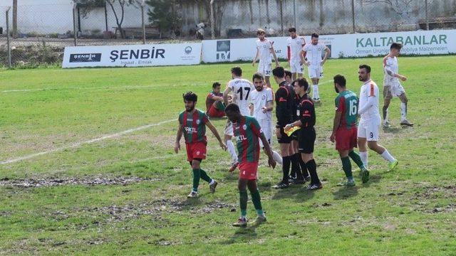 Foça Belediyspor 3 - Kınık Belediyespor 3