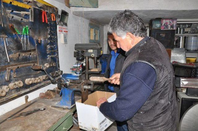 Lakabı ’tenekeci’, Soyadı ’çanakçı’