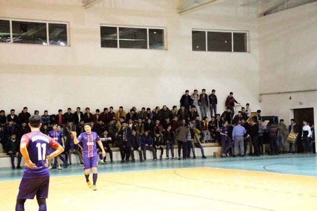 Futsal Turnuvasına Yoğun İlgi