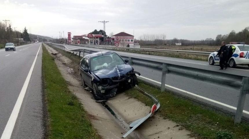 Orta Ref&uuml;jde S&uuml;r&uuml;klenen Otomobil S&uuml;r&uuml;c&uuml;s&uuml; Yara Almadı