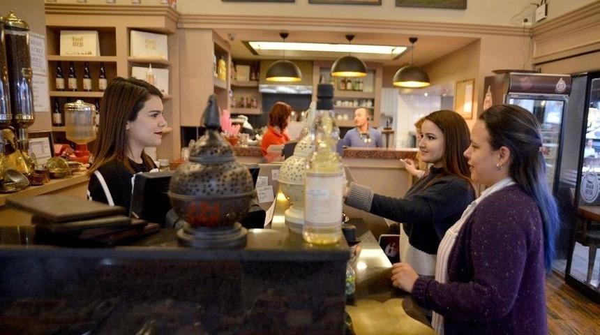 Wi-fi Şifreleri "kadına Şiddete Son"