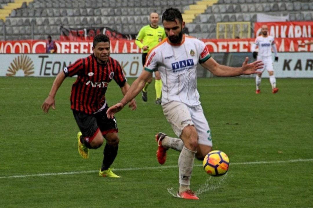 Spor Toto S&uuml;per Lig: Gen&ccedil;lerbirliği: - Aytemiz Alanyaspor: 1 (ma&ccedil; Sonucu)