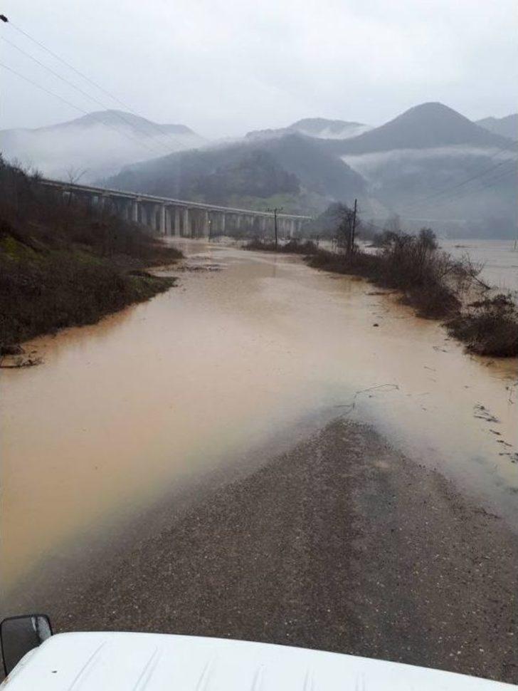 Bartın’da Baraj Tahliye Kapakları Açıldı G2