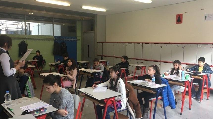 Tam Eğitim Bursu Sınavına 18 Bini Aşkın &Ouml;ğrenci Girdi