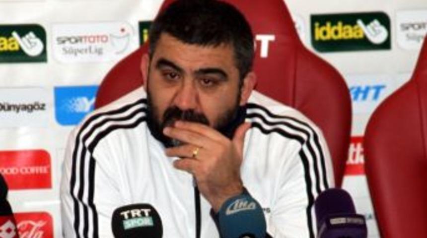 &Uuml;mit &Ouml;zat: &ldquo;futbolcularım Kazanmak İ&ccedil;in Hi&ccedil;bir Şey Yapmadı&rdquo;