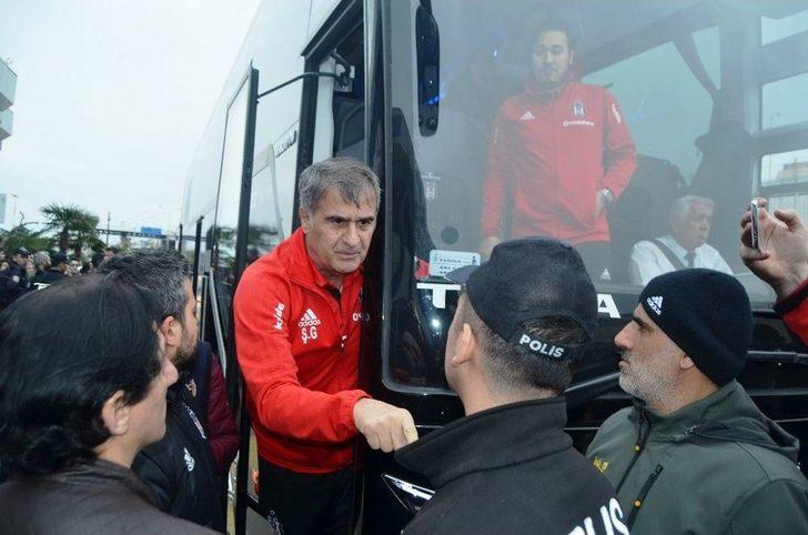 Şenol Güneş’e Trabzon’da Tepki: "trabzon’u Sattın" G3