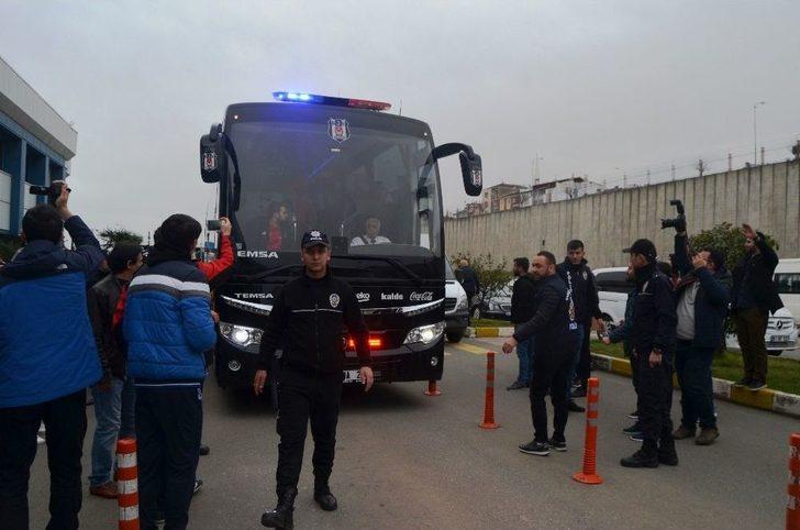 Şenol Güneş’e Trabzon’da Tepki: "trabzon’u Sattın" G4