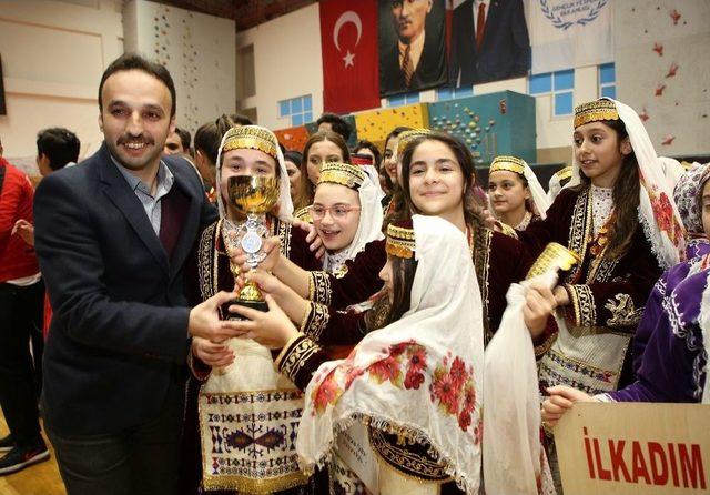 Halk Oyunlarında &lsquo;atakum&rsquo; Farkı 2