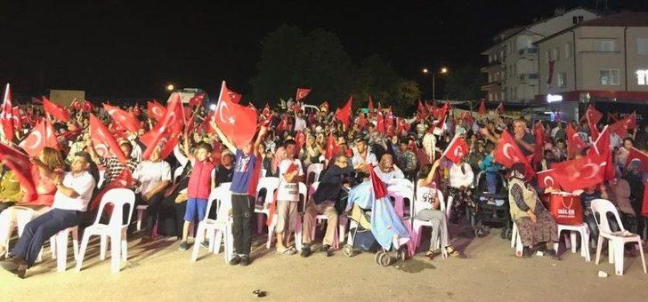 Isparta’nın Eğirdir, Senirkent Ve Yenişarbademli İlçelerinde 15 Temmuz Etkinlikleri G1