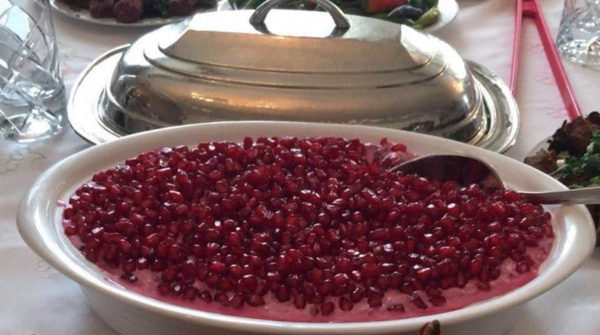 Narlı Pancarlı Salata