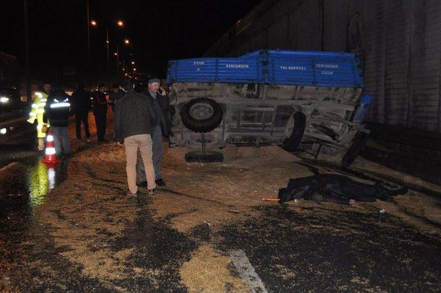 Eskişehir’de Tır, Buğday Yüklü Traktöre Çarptı: 1 Ölü