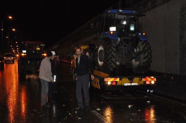 Eskişehir’de Tır, Buğday Yüklü Traktöre Çarptı: 1 Ölü