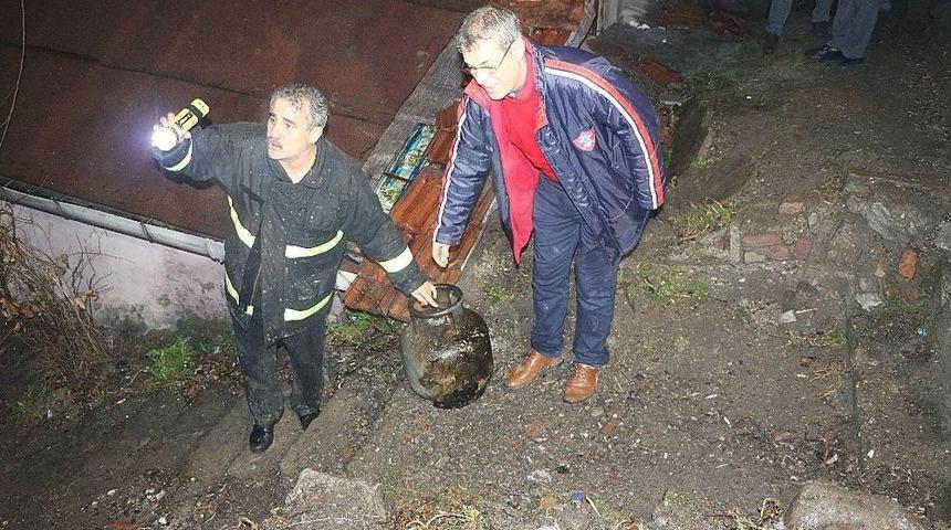 Karab&uuml;k&rsquo;te Ev Yangını