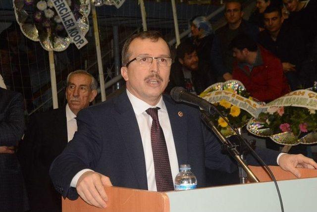 Chp’li Özel’e Protesto Şoku