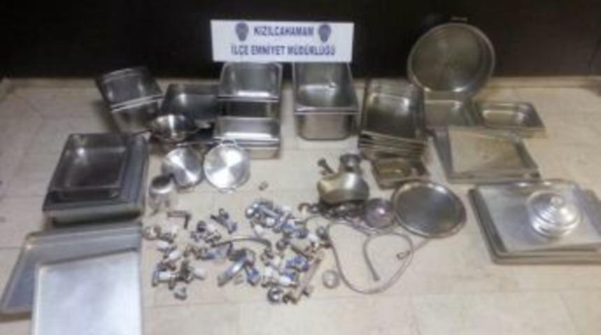 Fet&ouml;&rsquo;den Alınan Otelden Mutfak Malzemesi &Ccedil;alan Hırsız Yakalandı