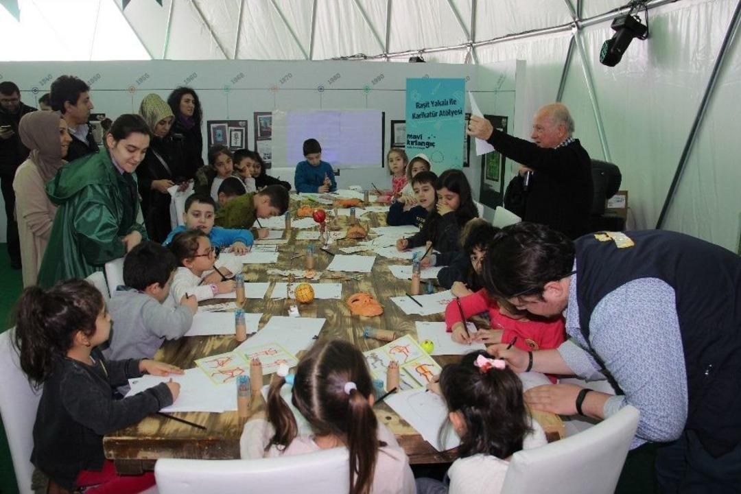 Yeşilay, Sanal Ger&ccedil;eklikle T&uuml;t&uuml;n Bağımlılığını Anlatıyor