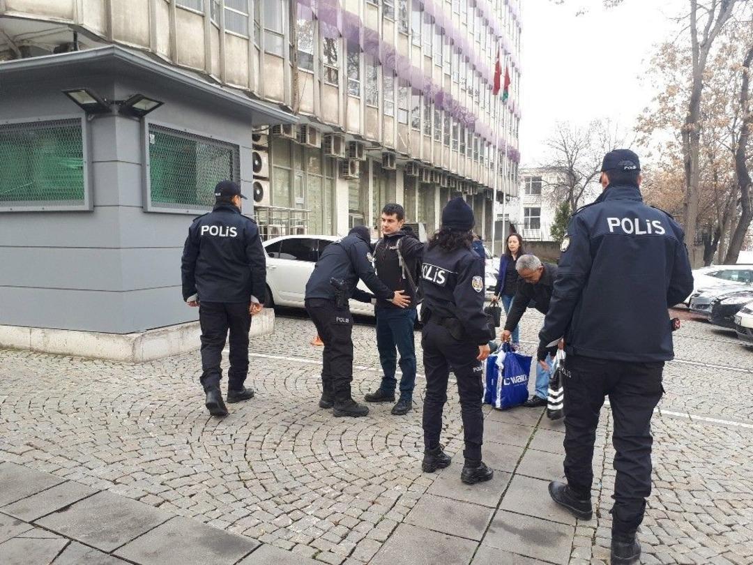 Abd B&uuml;y&uuml;kel&ccedil;iliği &Ouml;n&uuml;nde G&uuml;venlik &Ouml;nlemleri En &Uuml;st D&uuml;zeye &Ccedil;ıkartıldı