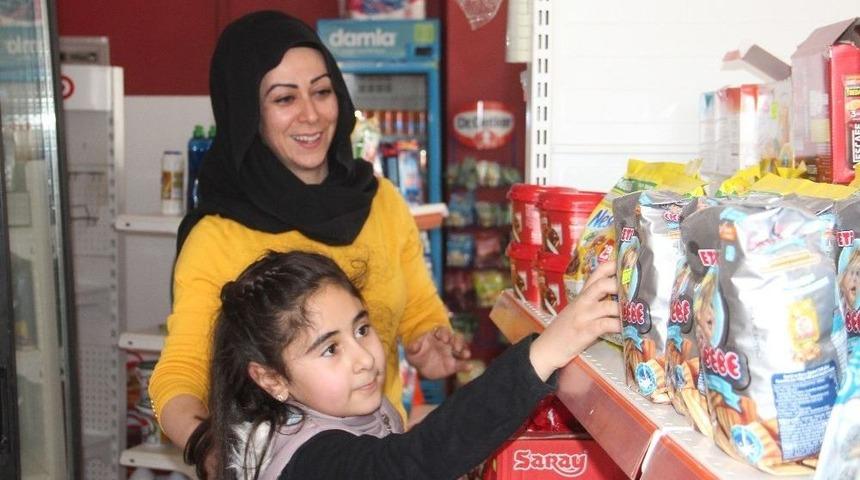 Elazığ&rsquo;da Bakkal Teyzeler İş Başında