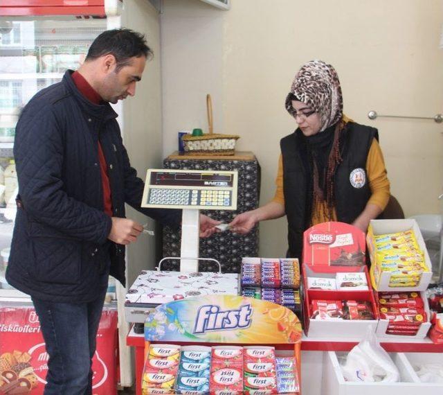 Elazığ’da Bakkal Teyzeler İş Başında