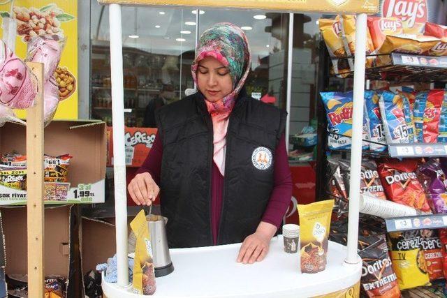 Elazığ’da Bakkal Teyzeler İş Başında