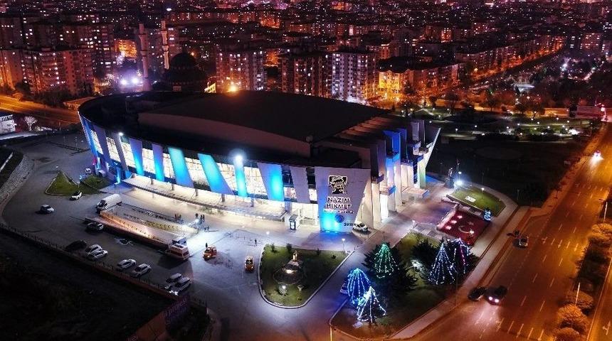 Sanatın Kalbi Nazım&rsquo;da Atıyor