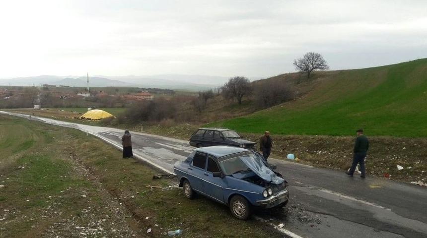 Sungurlu&rsquo;da İki Ayrı Trafik Kazası: 2 Yaralı