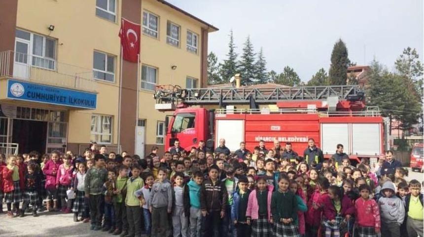 Hisarcık İtfaiyesinin Okullarda Deprem Ve Yangın Tatbikatları