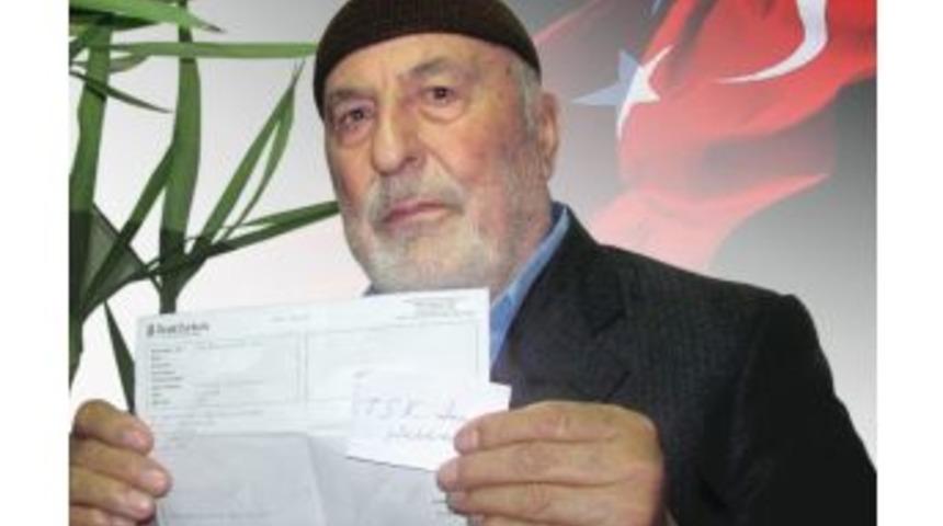 Emekli Gurbet&ccedil;i, Bir Aylık Maaşını Kahraman Mehmet&ccedil;ik İ&ccedil;in Bağışladı