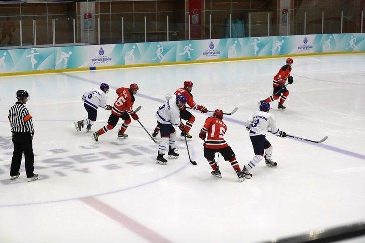 Buz Adamlar 4 Sene Üst Üste Şampiyon Oldu G3