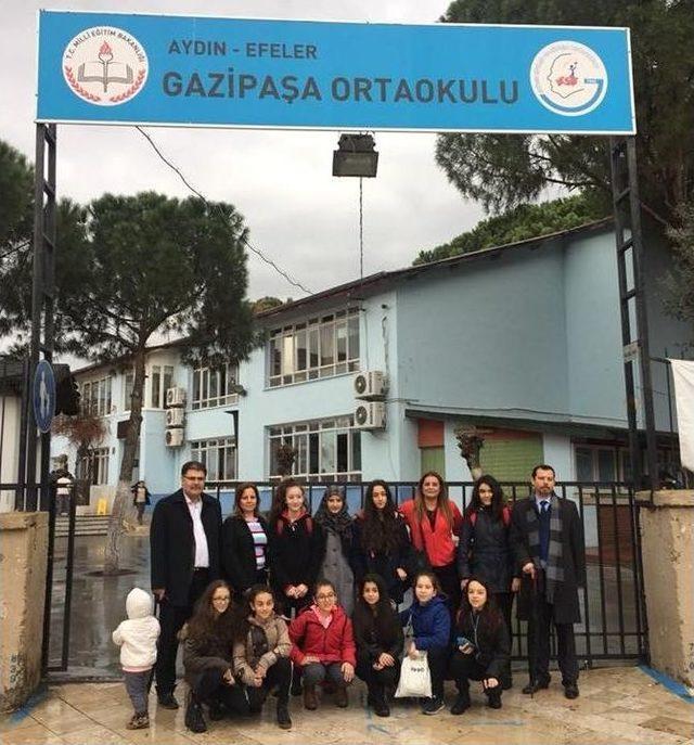 Gazipaşa Ortaokulu Yarı Finalde