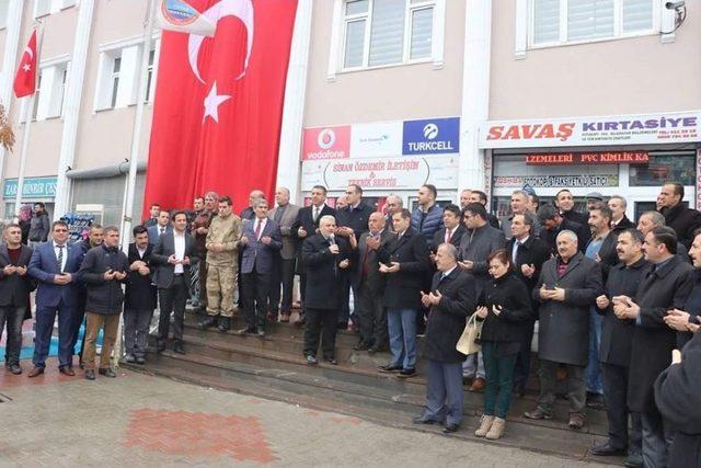 Tutaklı Anneler Afrin’de Görevli Mehmetçiğe Kete Pişirdi