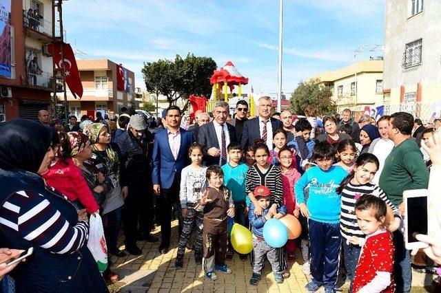 Seyhan Belediyesi’nden Bahçelievler’e Çocuk Parkı