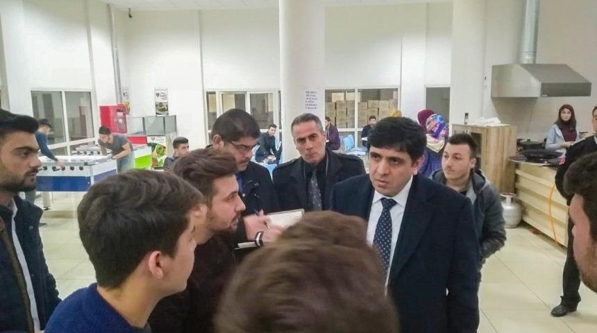 Rekt&ouml;r Alma, &Ouml;ğrencilerle Buluştu