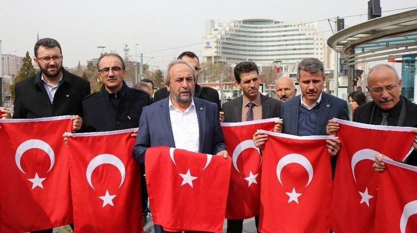 Eğitim Bir-sen&rsquo;den Zeytin Dalı Operasyonuna &lsquo;t&uuml;rk Bayraklı&rsquo; Destek