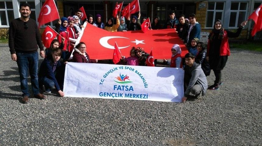 Gen&ccedil;lerden Mehmet&ccedil;iğe Destek