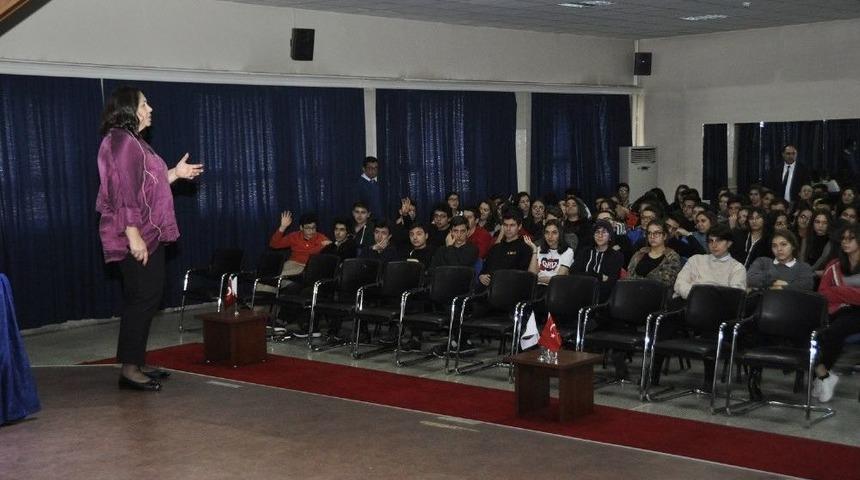 Gkv&rsquo;de Yeni Nesil Meslek Se&ccedil;imi Paneli D&uuml;zenlendi