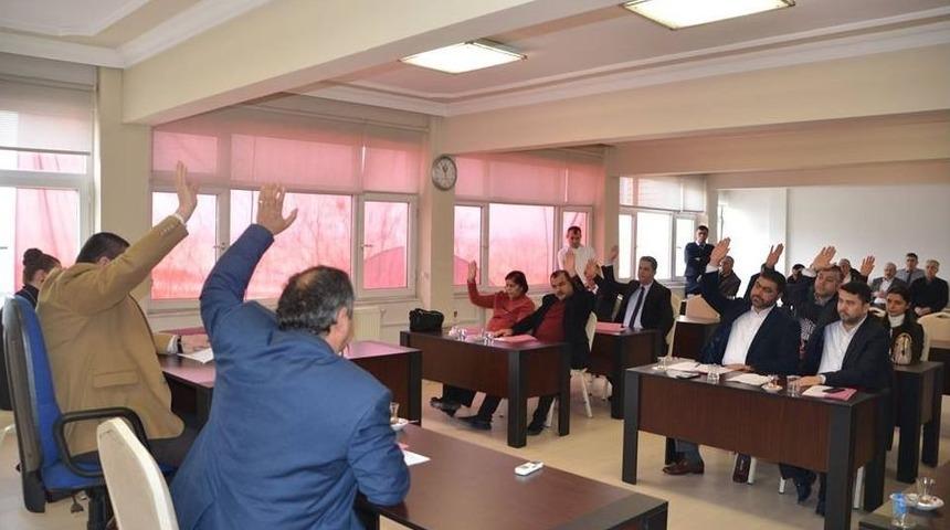 Afet Konutlarında Oturan Vatandaşlar Tapularına Kavuşuyor