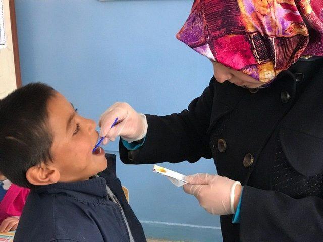 Yozgat’ta Diş Hekimleri Köy Okullarında Ağız Ve Diş Sağlığı Taraması Yapıyor