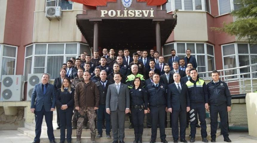 Emniyet M&uuml;d&uuml;r&uuml; Onar, Personelinin Mutluluklarına Ortak Oldu