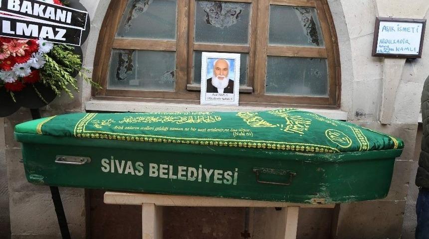 Aşık İsmeti Son Yolculuğuna Uğurlardı