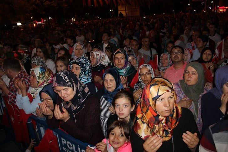 Kütahyalılar, 15 Temmuz’un İkinci Yıl Dönümünde Zafer Meydanı’nda Buluştu G3