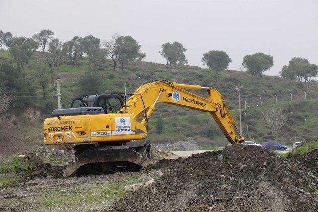 Yunusemre’den Uncubozköy’de Yol Çalışması