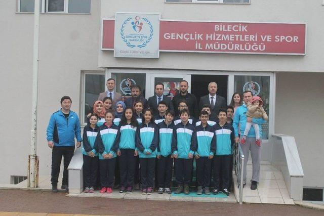 Başarılı Sporcular Yarı Final Biletini Kaptı